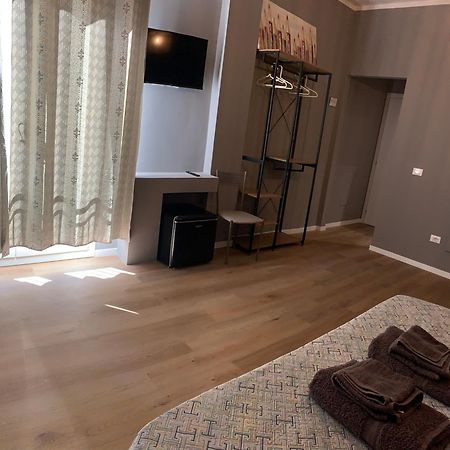 Riva Reno 4 Rooms Болонья Екстер'єр фото