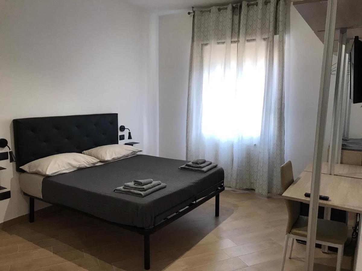 Riva Reno 4 Rooms Болонья Екстер'єр фото