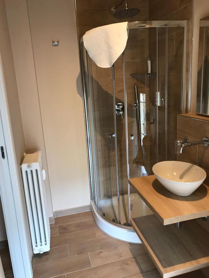 Riva Reno 4 Rooms Болонья Екстер'єр фото