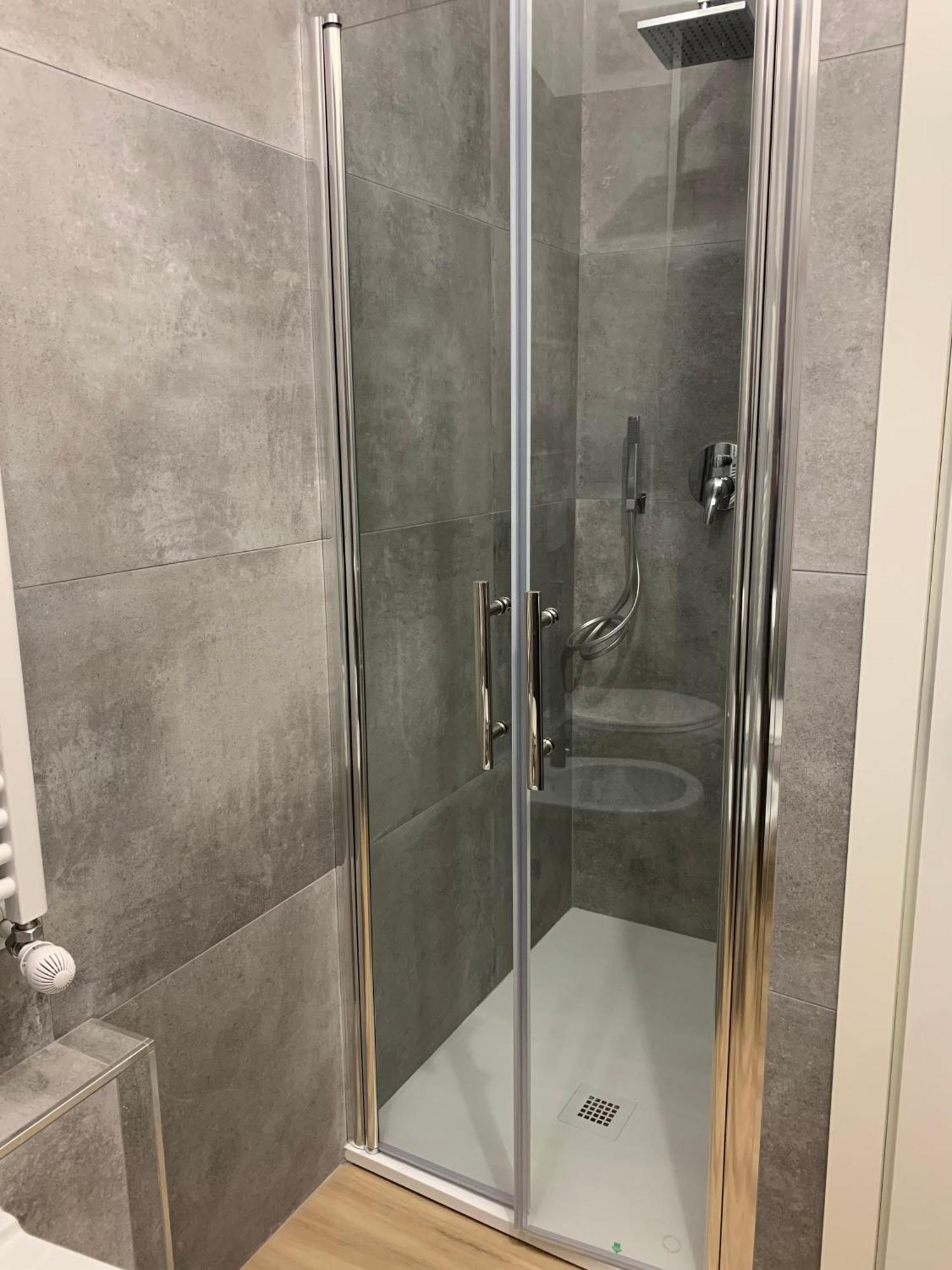 Riva Reno 4 Rooms Болонья Екстер'єр фото