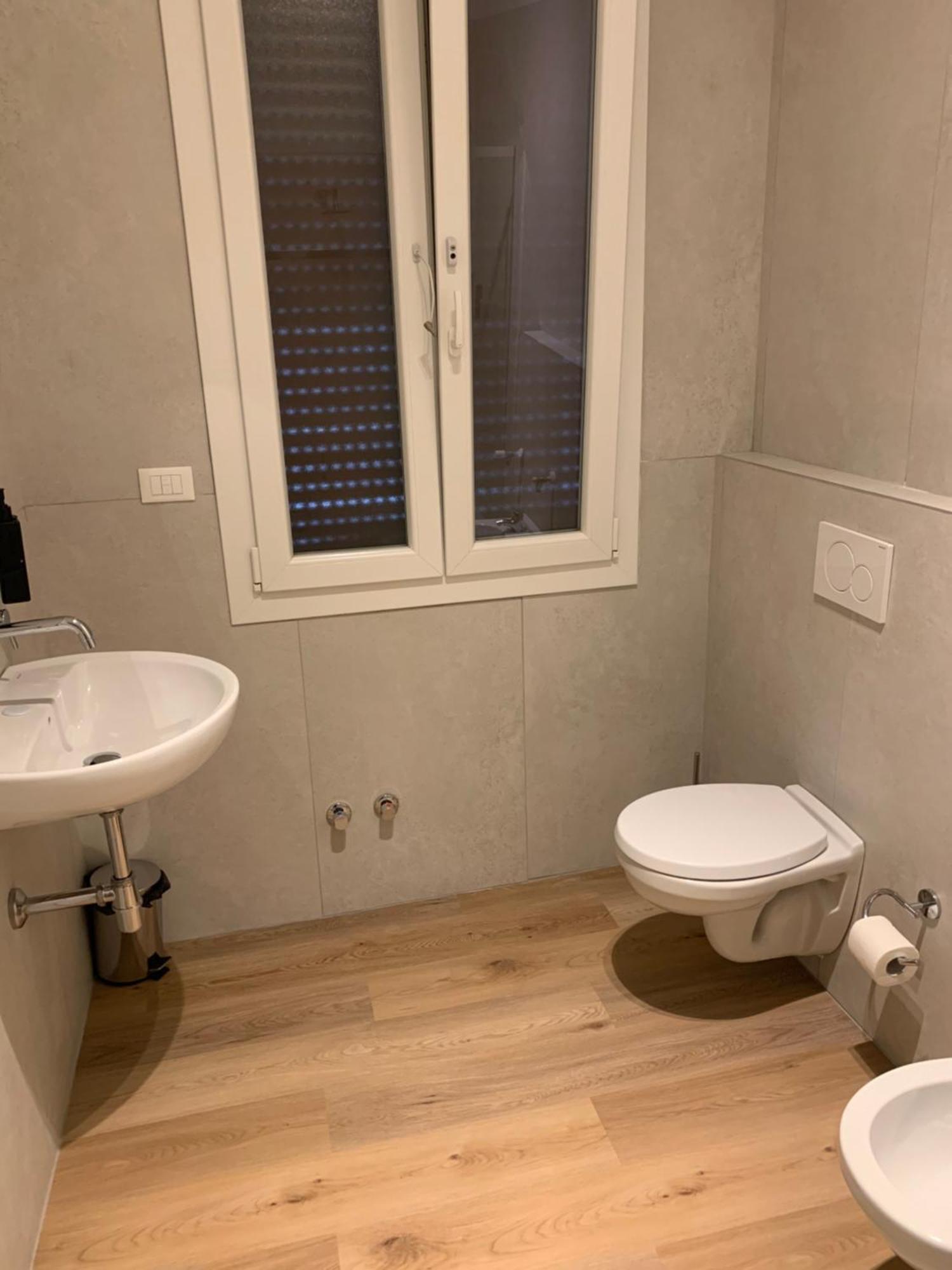 Riva Reno 4 Rooms Болонья Екстер'єр фото